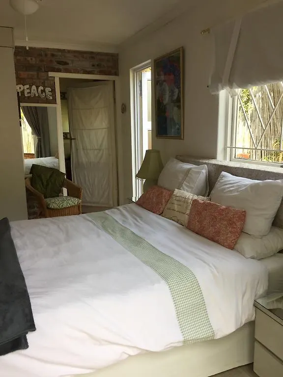 Constantia Lazy River Cape Town 3*,