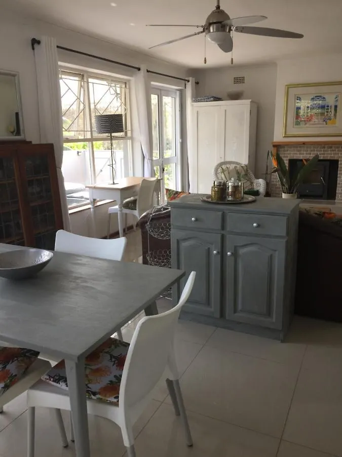 Constantia Lazy River Cape Town Guest house