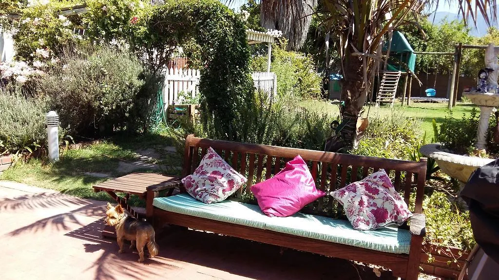 Guest house Constantia Lazy River Cape Town