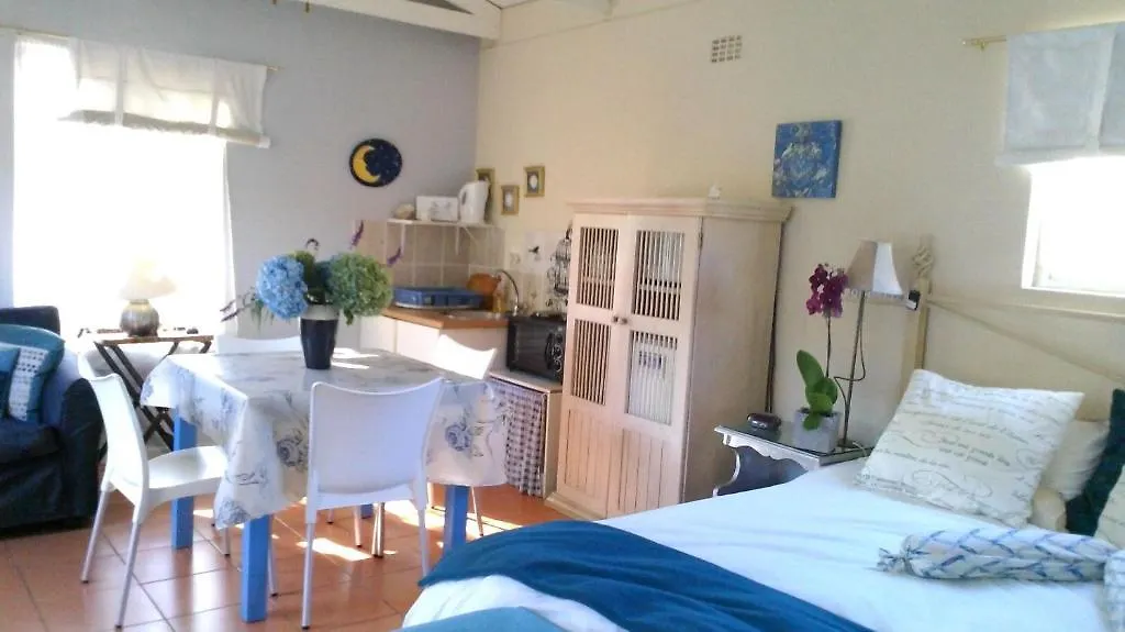 Guest house Constantia Lazy River Cape Town