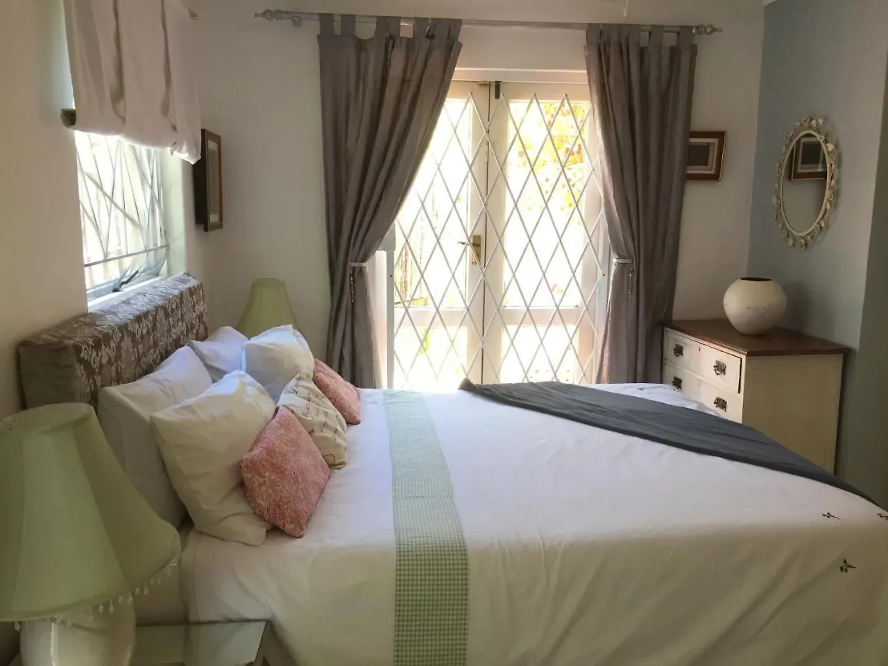 Guest house Constantia Lazy River Cape Town